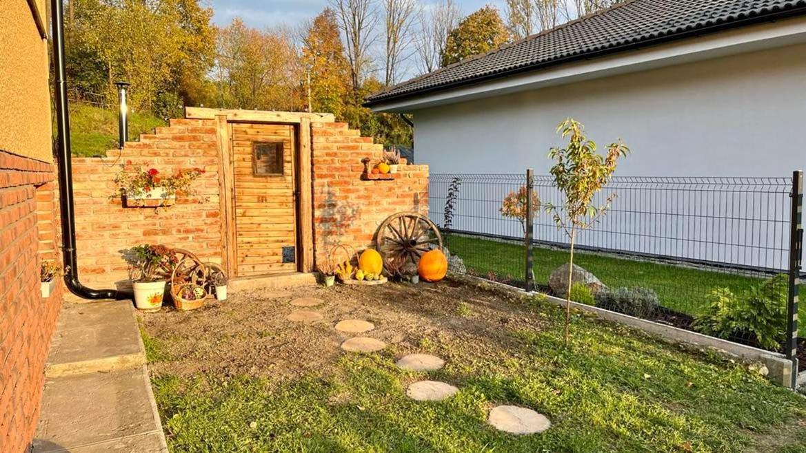 Apartmánový dom Adas Prószék Kültér fotó